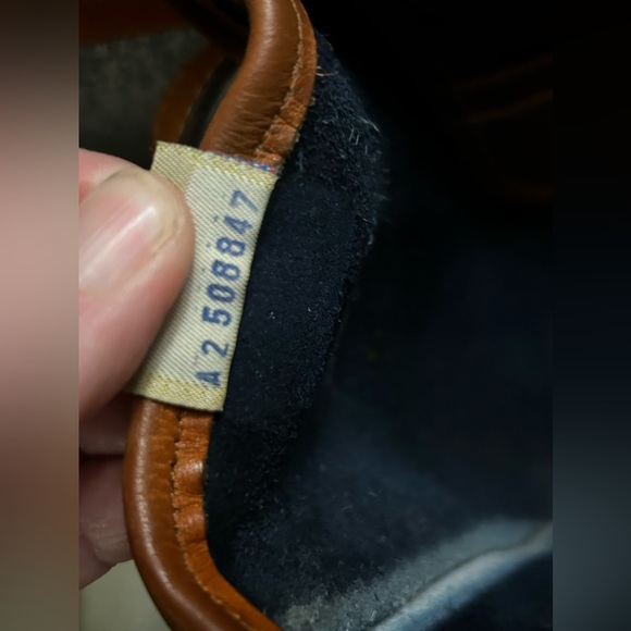 SOLD $65 Dooney & Bourke Vintage Crossbody/Shoulder Bag. All Weather Leather. - Picture 15 of 15